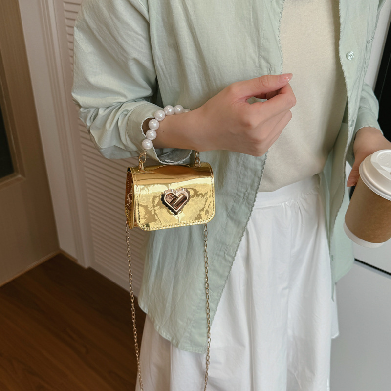 Bolsa de mano de niña de perlas de estilo extranjero dulce amor brillante bolso de cadena de chicas coreana nuevo bolso de niños