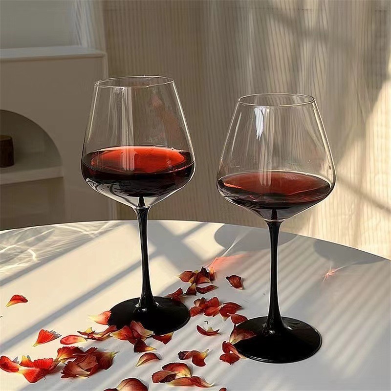 Rodas rojas Borgoña vinos rojos vidrio de cristal casero corbata negra gran barriga vino europeo tazas de pies altos