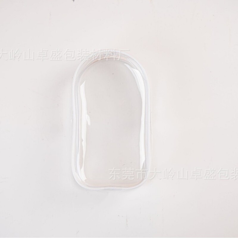 布18cmのゴム人形が防塵しています。|undefined