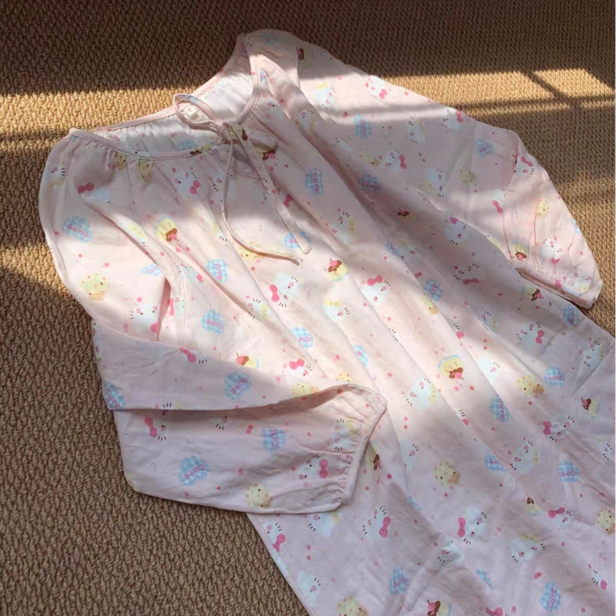 긴팔 잠옷 원피스 – 사랑스러운 핑크 고양이