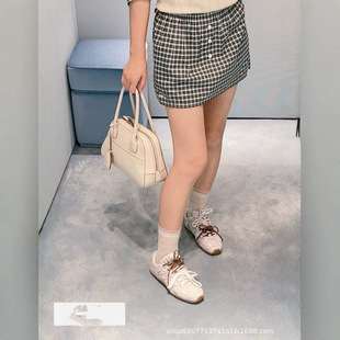 26�¿�G���gɫ��y�����ȹ�@���L�͹ŌWԺ�L��ĸ�̽��߱��R��