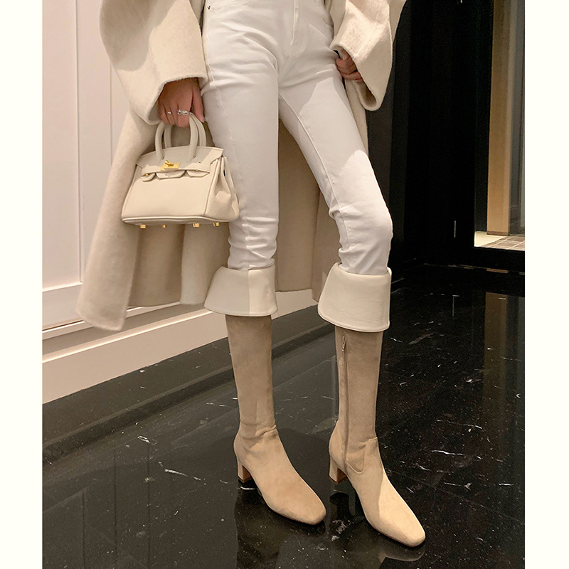 現物 ~ フランス式の折り返しの太いヒールのハイヒールの長靴の女性の冬の新型はやせている騎士の靴のブーツの長靴の女性を現します。