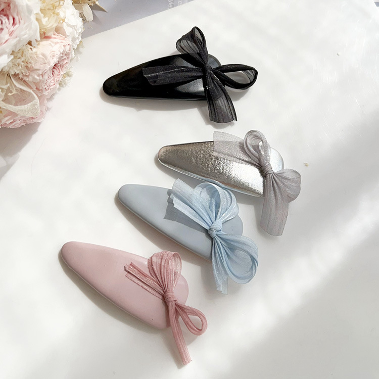 Women's Cute Bow Knot Pu Leather Hair Clip display picture 3