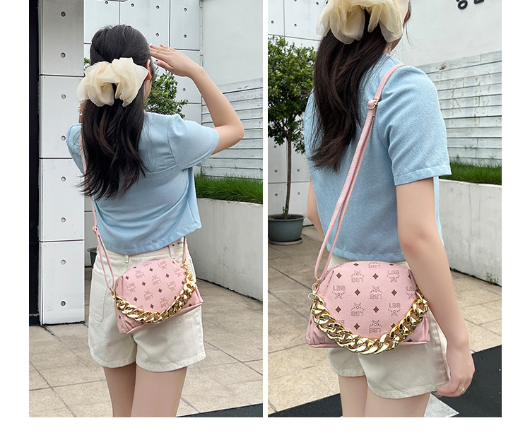 Xiaoxiangfeng handbag 2023 new mobile phone bag crossbody bag women's large capacity cosmetic bag printed shoulder bag_voghion.com