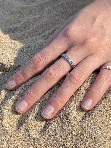 Small Red Book Style Eight-Pointed Star Ring for Women, INS Unique Design, High-End Minimalist Diamond Setting, Very Sparkling, Index Finger Ring