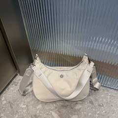 跨境lululemon City Essentials 3L单肩腋下包斜挎包女包月牙包潮