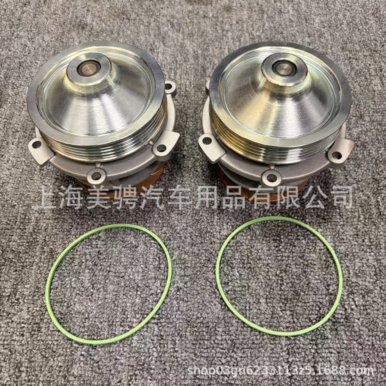 Suitable for Maserati Quattroporte GT Ferrari California engine water pump 000223400 922775