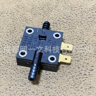 MULTICOMP Switch PSF100A-50.0 Pressure Switch Double Radial Barbed, 1.804 psi