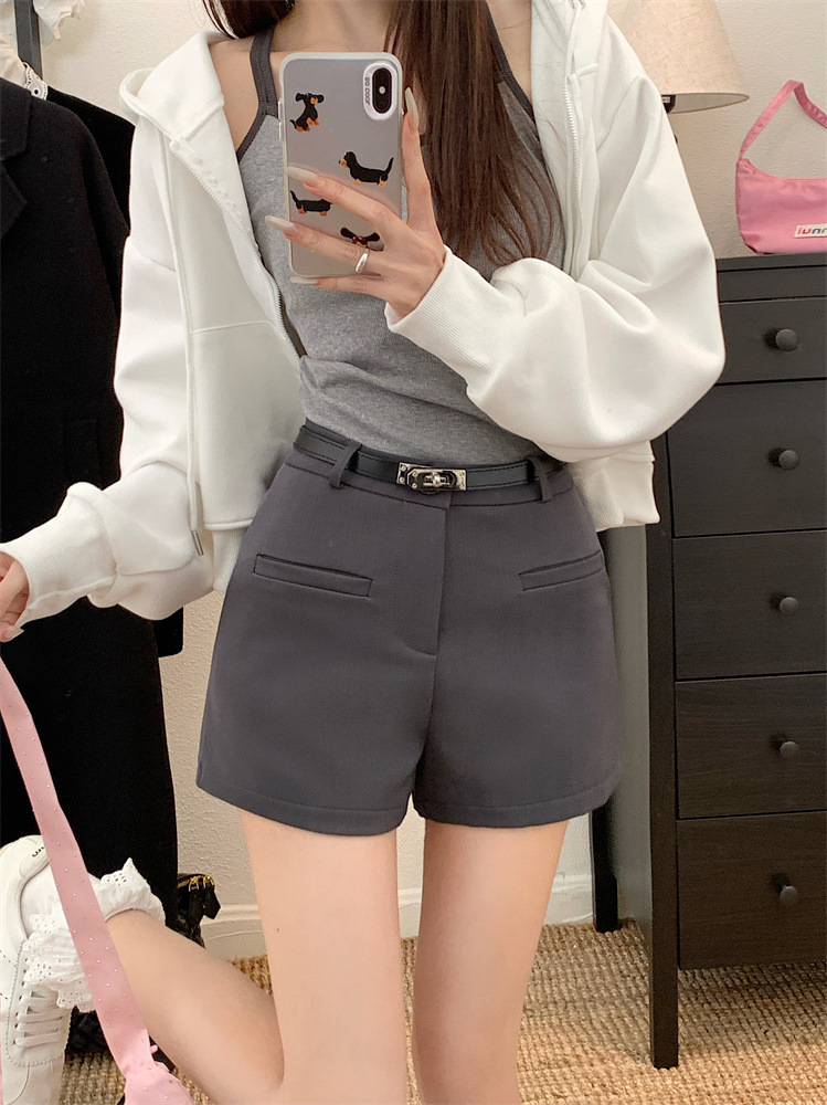 회색