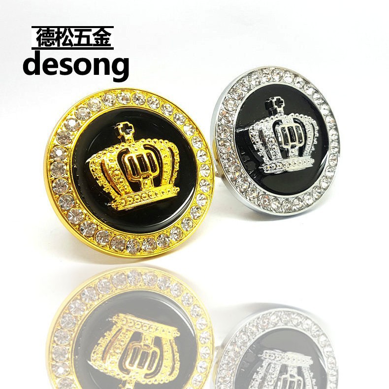 工厂批发金属礼盒标牌锌合金压铸带钻石皇冠画框合金专属logo点缀