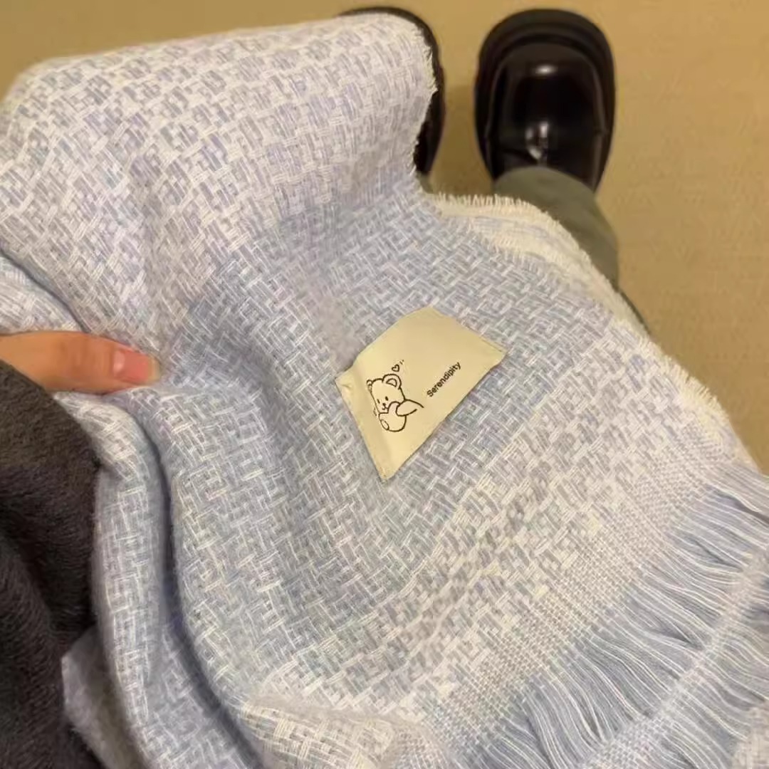 蓝色小熊围巾秋冬季女生可爱围脖羊毛绒护颈针织披肩外搭2024新款