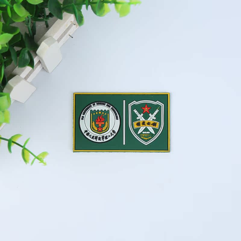 厂家生产跨境人物头像软胶徽章斯大林刺绣布贴魔术贴章订文创卡通