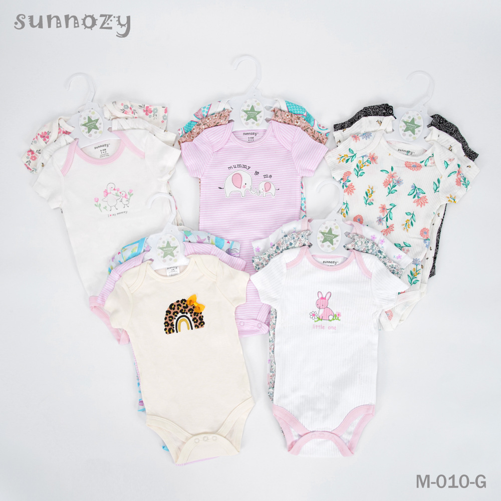 Baby algodón color mixto 3 piezas hombre y mujer de manga corta triángulo de dibujos animados ropa de bebé al por mayor