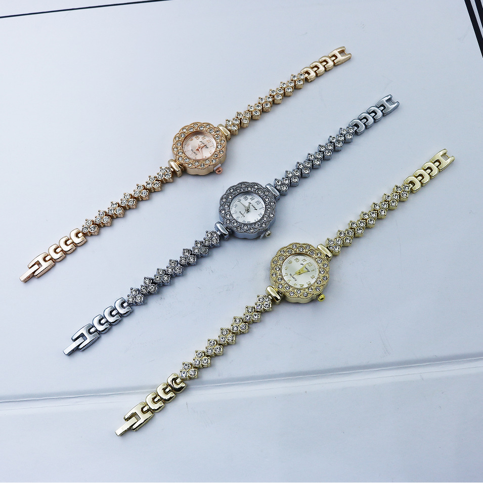 Cross-border new niche fashion diamond ladies watch full diamond digital women's quartz watch bracelet watch wholesale foreign trade
