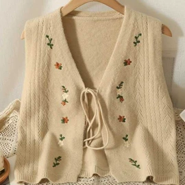 成人帽;毛衣;围巾