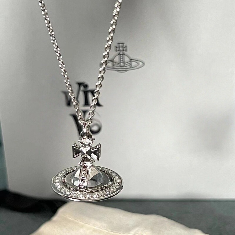 High Version of the Queen Mother of the West, High-Looking Medium Rivets Orb Full Diamond Necklace Pina Stereo Saturn Necklace Planet Pendant