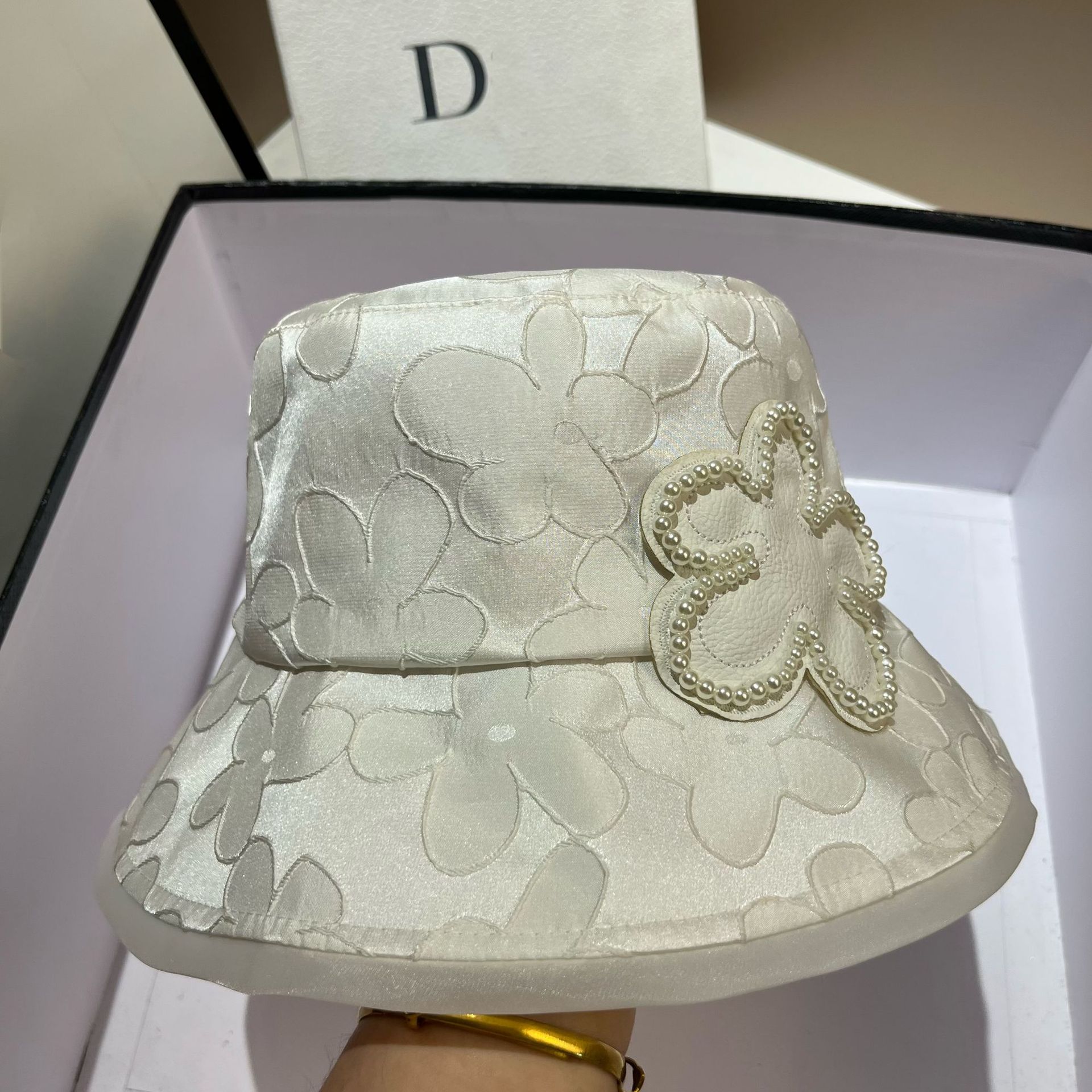 Korean version of ins small fragrant wind pearl flower casual fisherman fashionable spring/summer embroidered jacquard_voghion.com