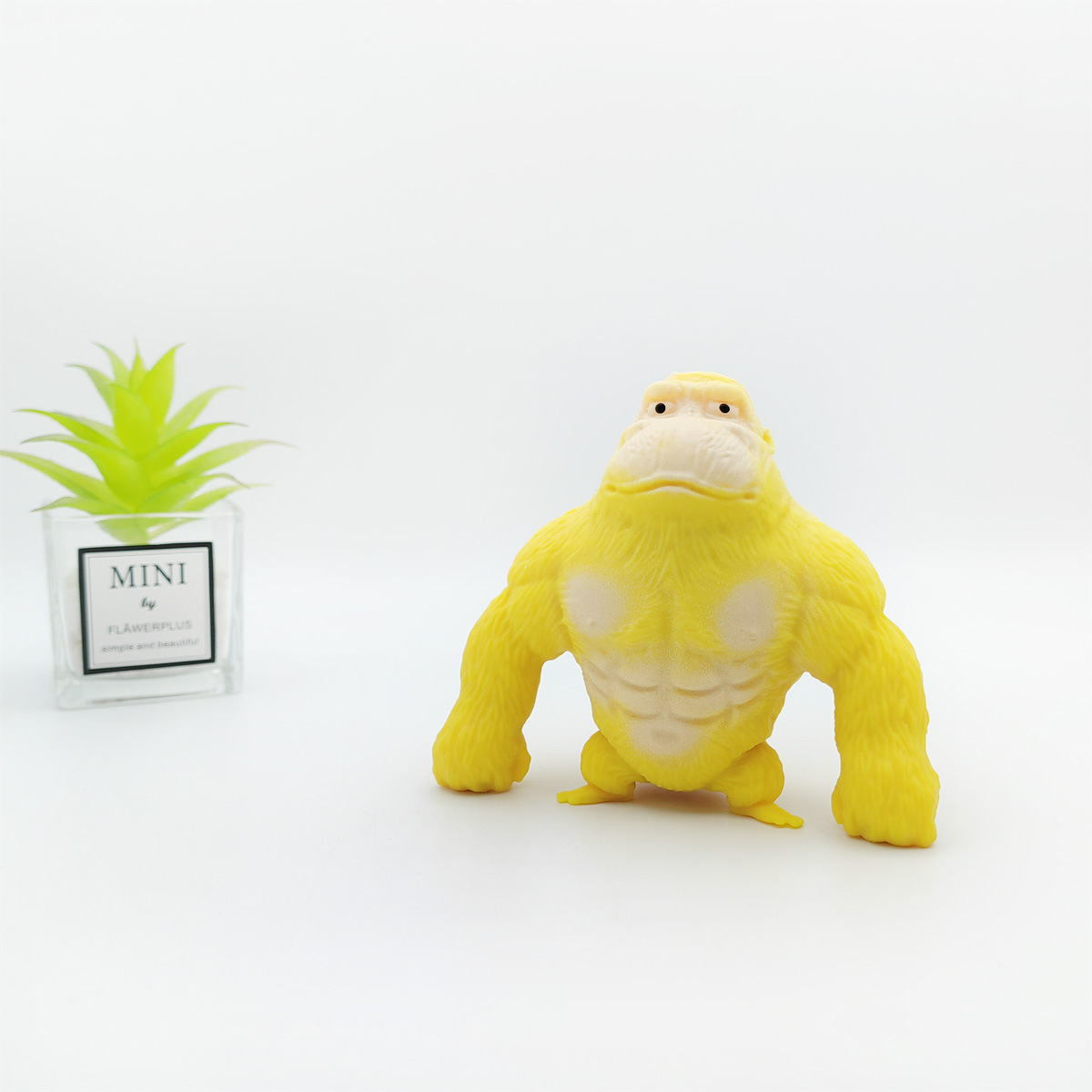 노란색 오랑우탄 (작은 색상 상자)