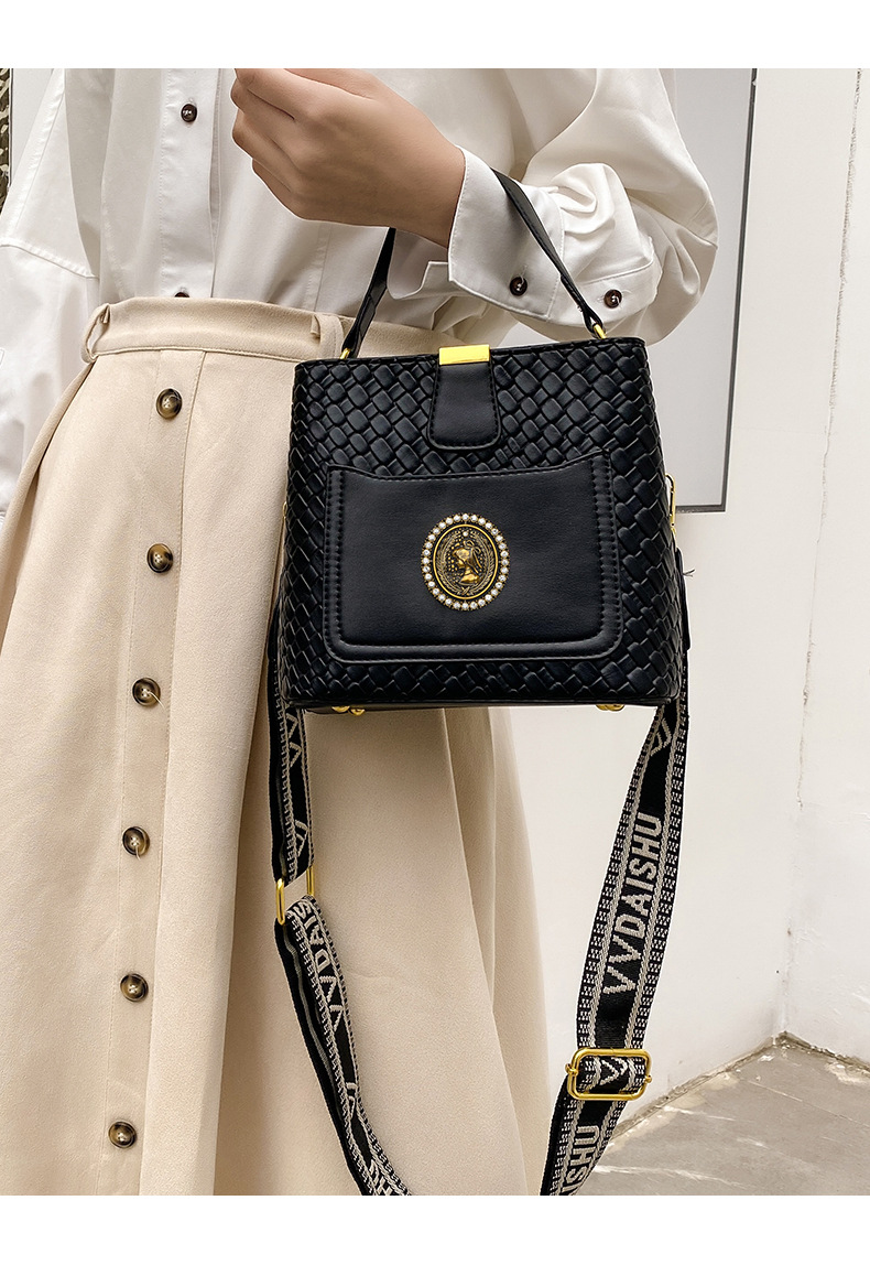 hmqViviiyNSAyin8WueWtyoohS2Ahc4JGt1t