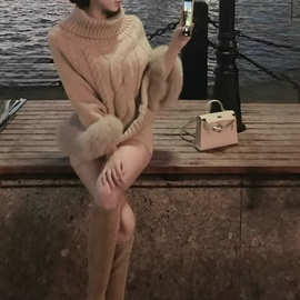 定制秋冬新款京洛佳人袖口仿狐狸毛高领混纺麻花针织上衣毛衣女装