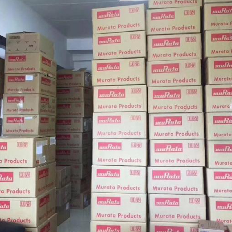 VJ0603Y104KXJAC VJ0402G104KXQCW1B电容GRM21BR61H106KE43L