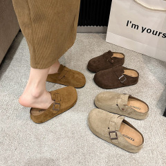 厚い底のベーケンの半スリッパの女性は2025の新型の秋冬を着て高くなります。