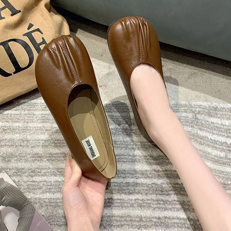Zapatos de abuela para mujeres 2026 nuevo anti-deslizante ligero y suave temperamento de moda de alta calidad zapatos solteros zapatos para mujeres