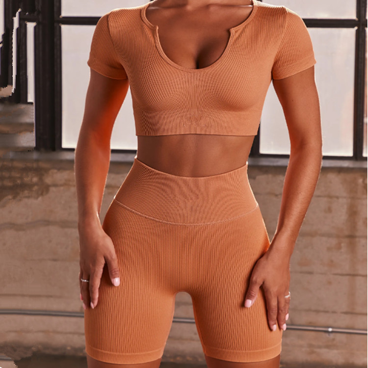 跨境ins无缝性感瑜伽服套装大U领短袖大竖条纹运动高腰短裤健身服