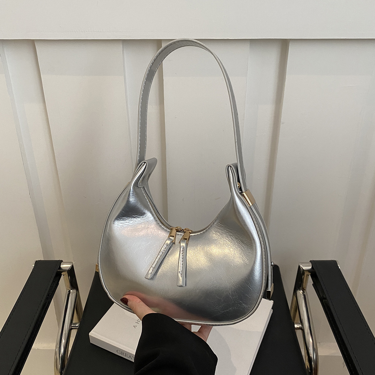 Bolsa de hombro de mujer brillante, doble cremallera, bolso de brazo, bolso de media luna, bolso de tendencia, bolso de nicho, bolso de mano.