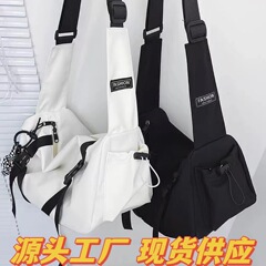 シングルショルダーバッグ潮牌ins日系原宿百合大容量斜めショルダーバッグ男性ショルダーバッグ流行学生郵便バッグ