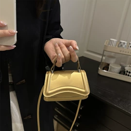 女士斜挎包;女士单肩包;女士手提包