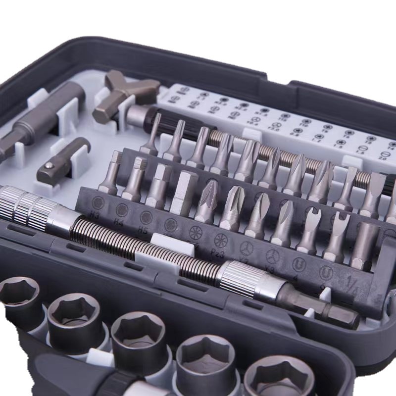 68 en 1 Combinación de trinquete destornillador traje hogar multifunción herramienta de reparación destornillador de mano traje al por mayor