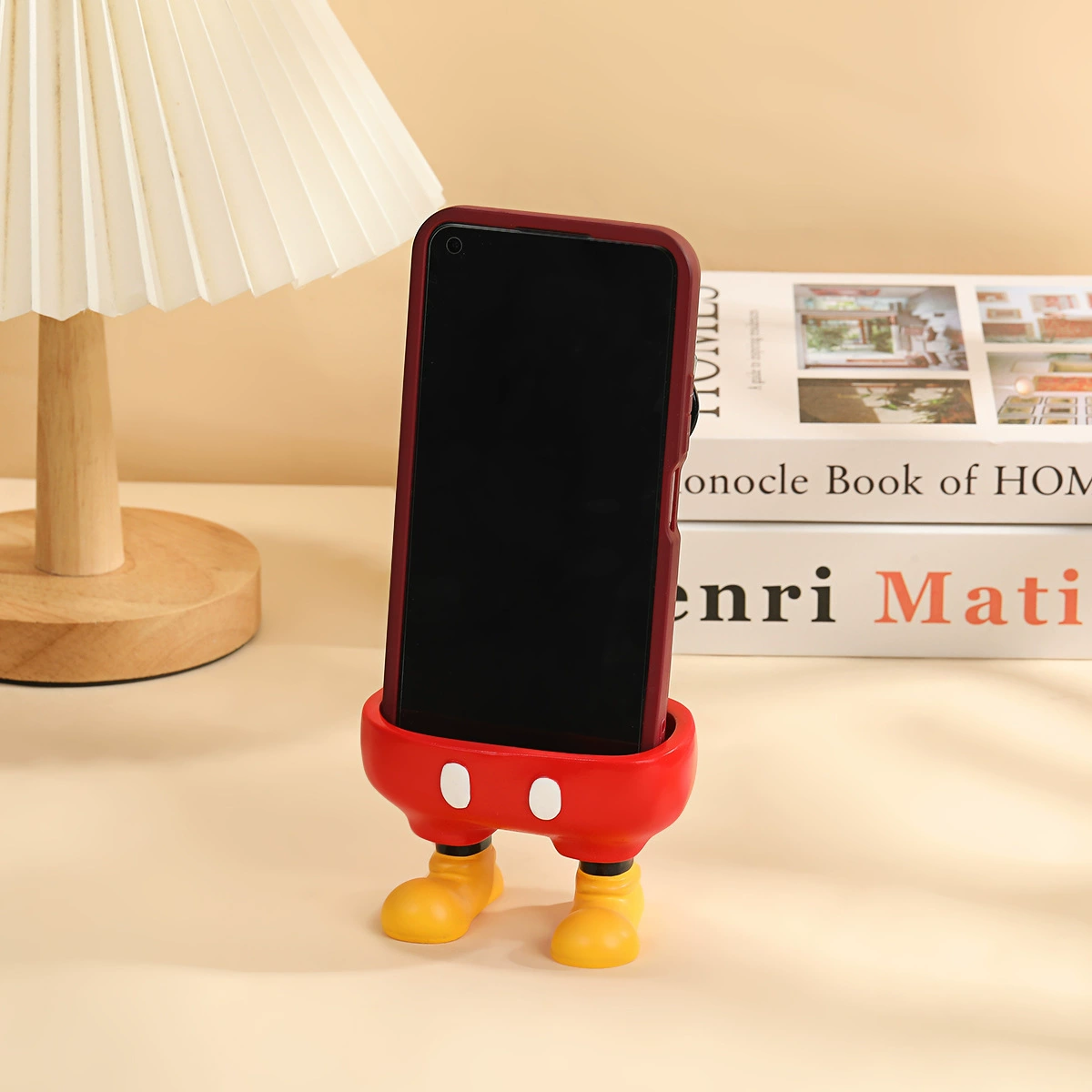Cute remote control, storage system, universal mobile phone, table tubing, decorations, wholesale