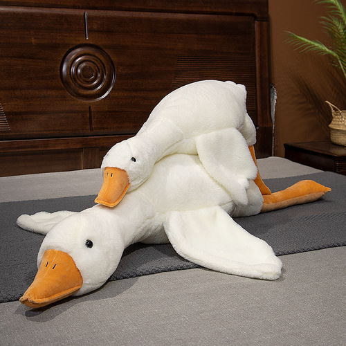 Simulation White Goose Plush Toy Long Throw Pillow Children's Soothing Goose Cuddle Pillow Creative Stuffed Animal Gift for Girls