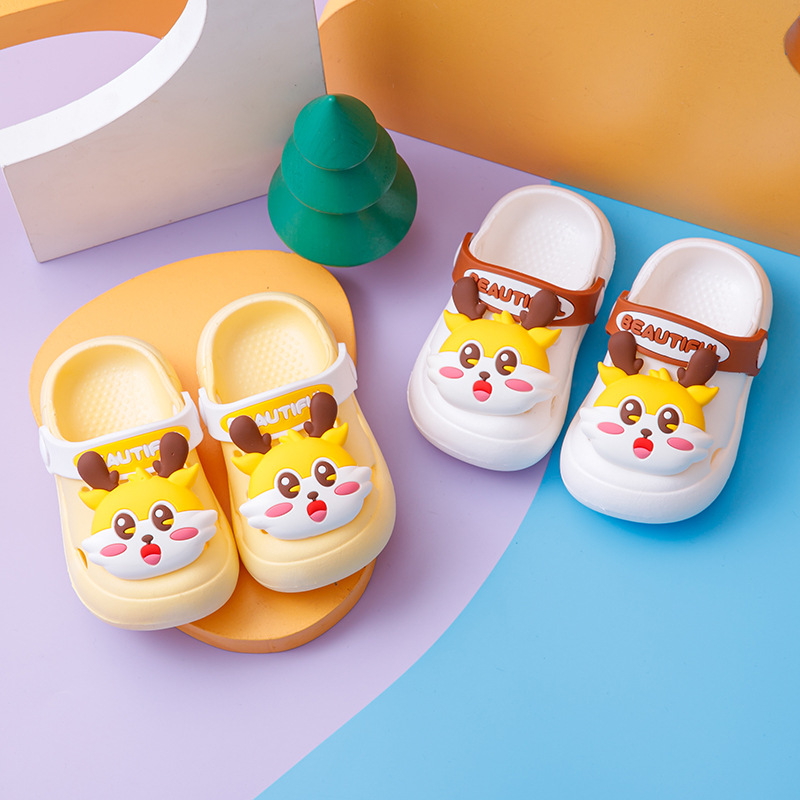 2025 new cute hole shoes children's slippers non-slip summer beach home boys and girls wholesale children