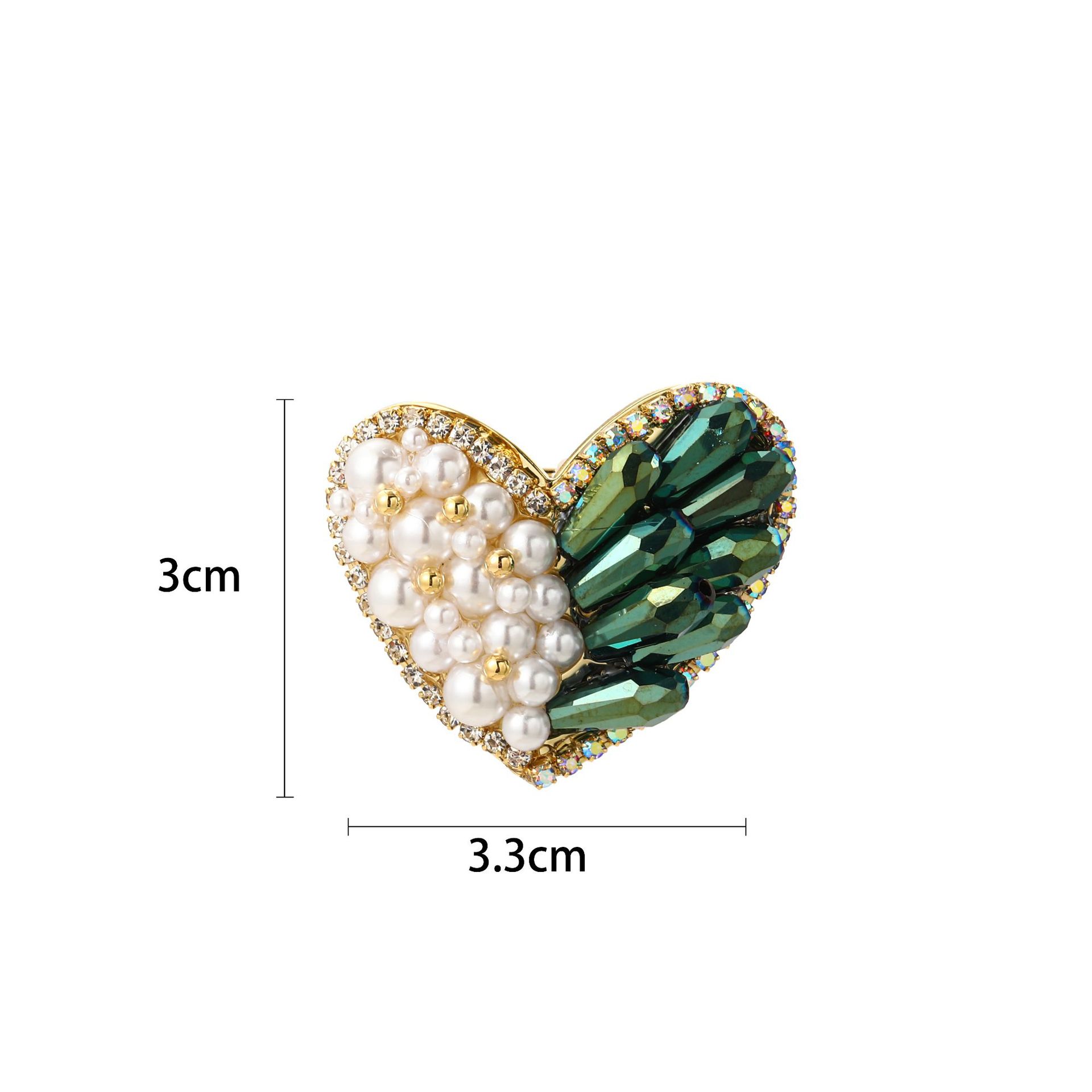 Elegant Heart Shape Copper Women's Brooches display picture 6