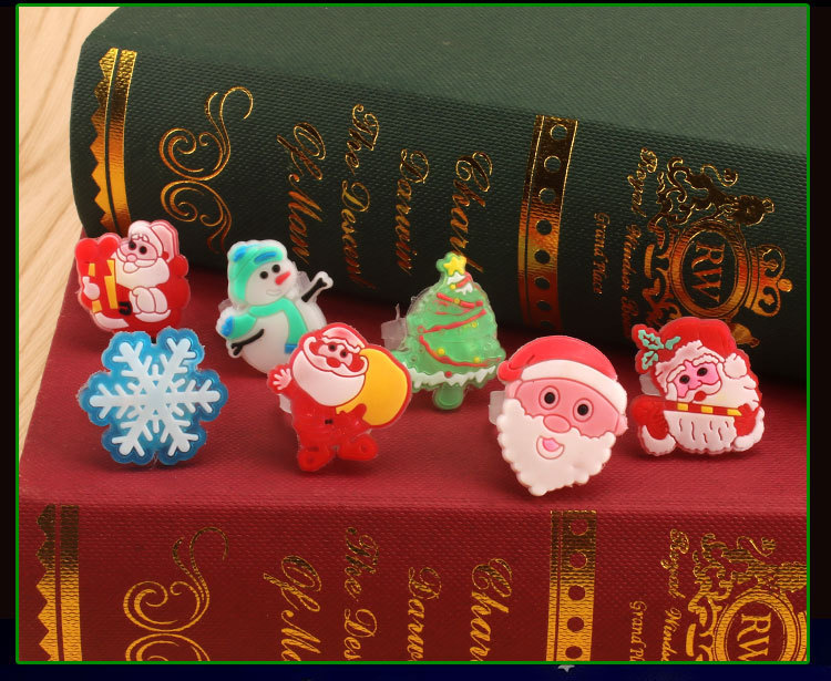 厂家直销圣诞节发光戒指 led七彩闪光圣诞老人手指灯儿童玩具