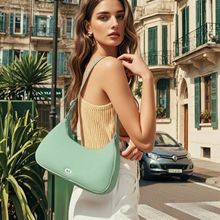 欧美羽绒服腋下包月亮包蓬蓬棉填充超轻便软萌fufu云朵感棉服女包