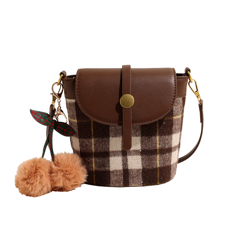 Sac à bandoulière asymétrique en laine pour femmes, polyvalent, Style occidental, mode automne/hiver 2024_voghion.com