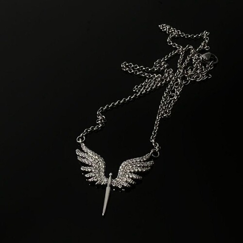 Men's Angel Wings Necklace Personalized Design with a High-End Hip-Hop Style, Versatile Summer New Arrival Accessory for Women, Trendy and Simple Jewelry