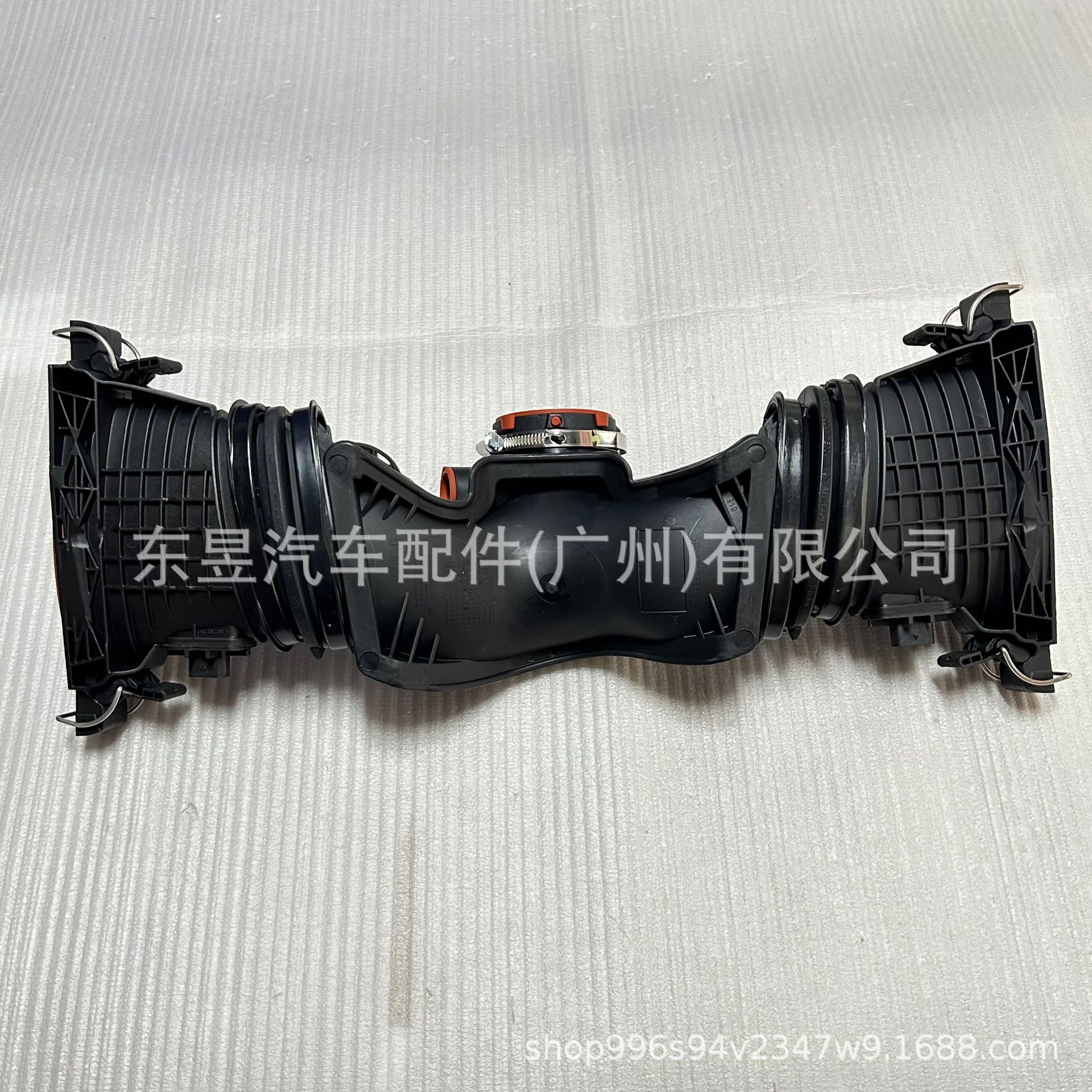Suitable for Mercedes-Benz, cleans air ducts, air flow meter, intake pipe with sensor 6420901642