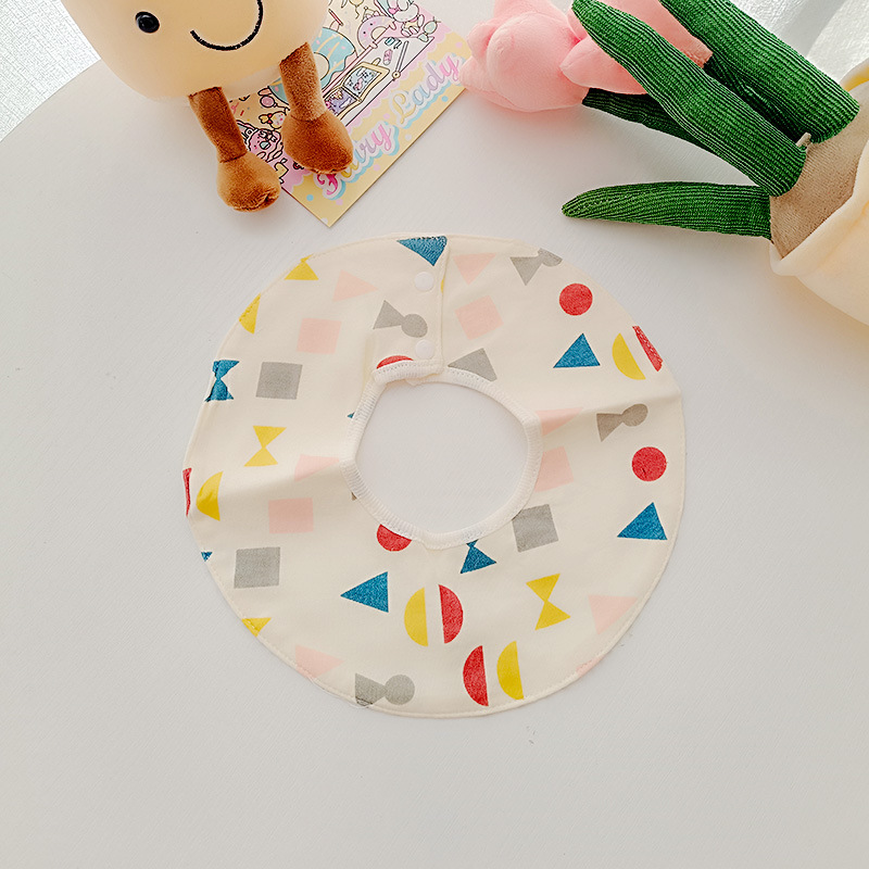 Bebé recién nacido otoño e invierno nuevo estilo flor saliva toalla algodón bebé impermeable escupir babero 360 grados rotación