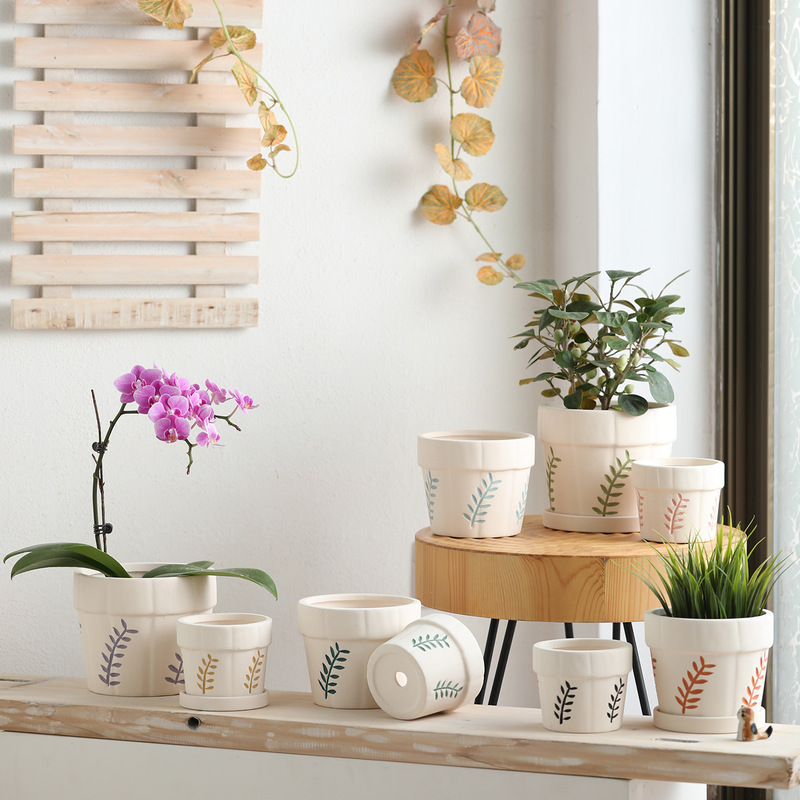 Graved Tree Leaf Pattern Plain Burned Ceramic Flower Pot Hand-painted Round Trotare Breathable Clay Self-absorbent Green Plant Potted Plant