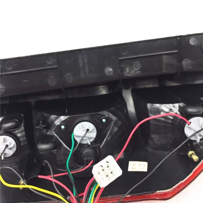 left and right taillight assembly, Tail light
