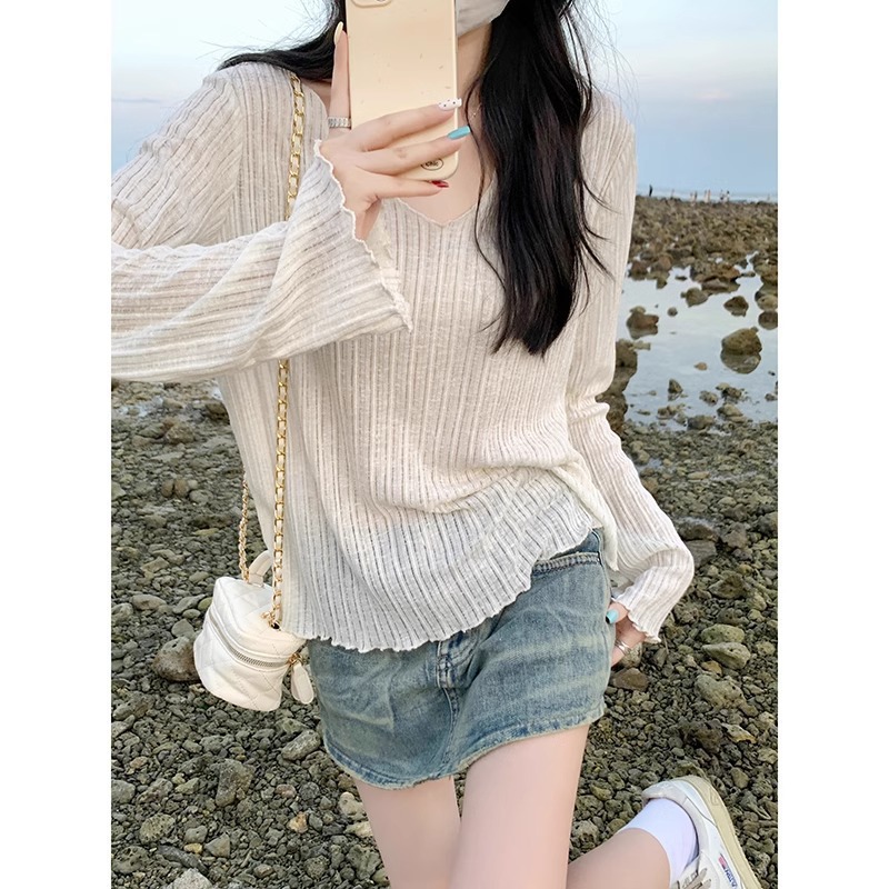 Thin Long-Sleeved T-Shirt for Women, Ice Silk Loose Top with V-Neck, Summer Lazy Style, Slightly See-Through, Ruffled Edges, Summer Sun Protection Cover-Up