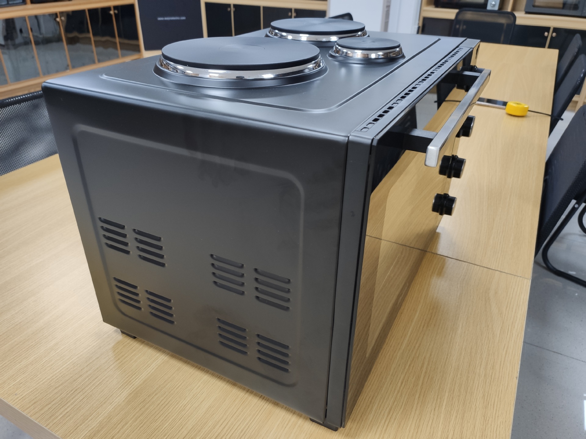 Horno de 48 litros de tres cabezas de horno eléctrico de gran capacidad multifunción regalos de control de temperatura independiente comercio exterior personalizado al por mayor image 3