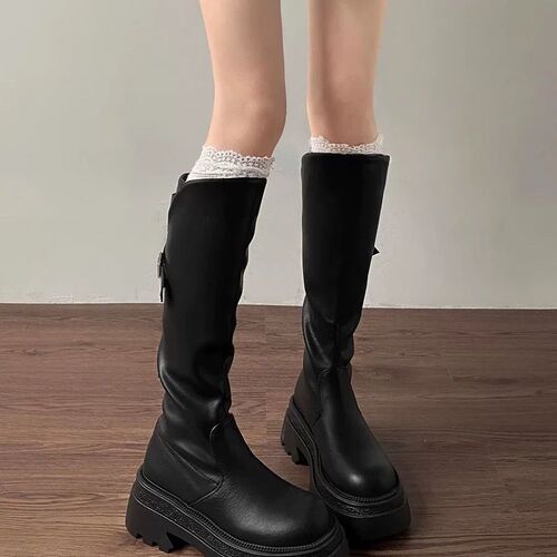 Ankle boots with a pull-on zipper, thick soles, elasticated, brown, above-knee length, for petite women and girls, for the 2025 autumn and winter season.