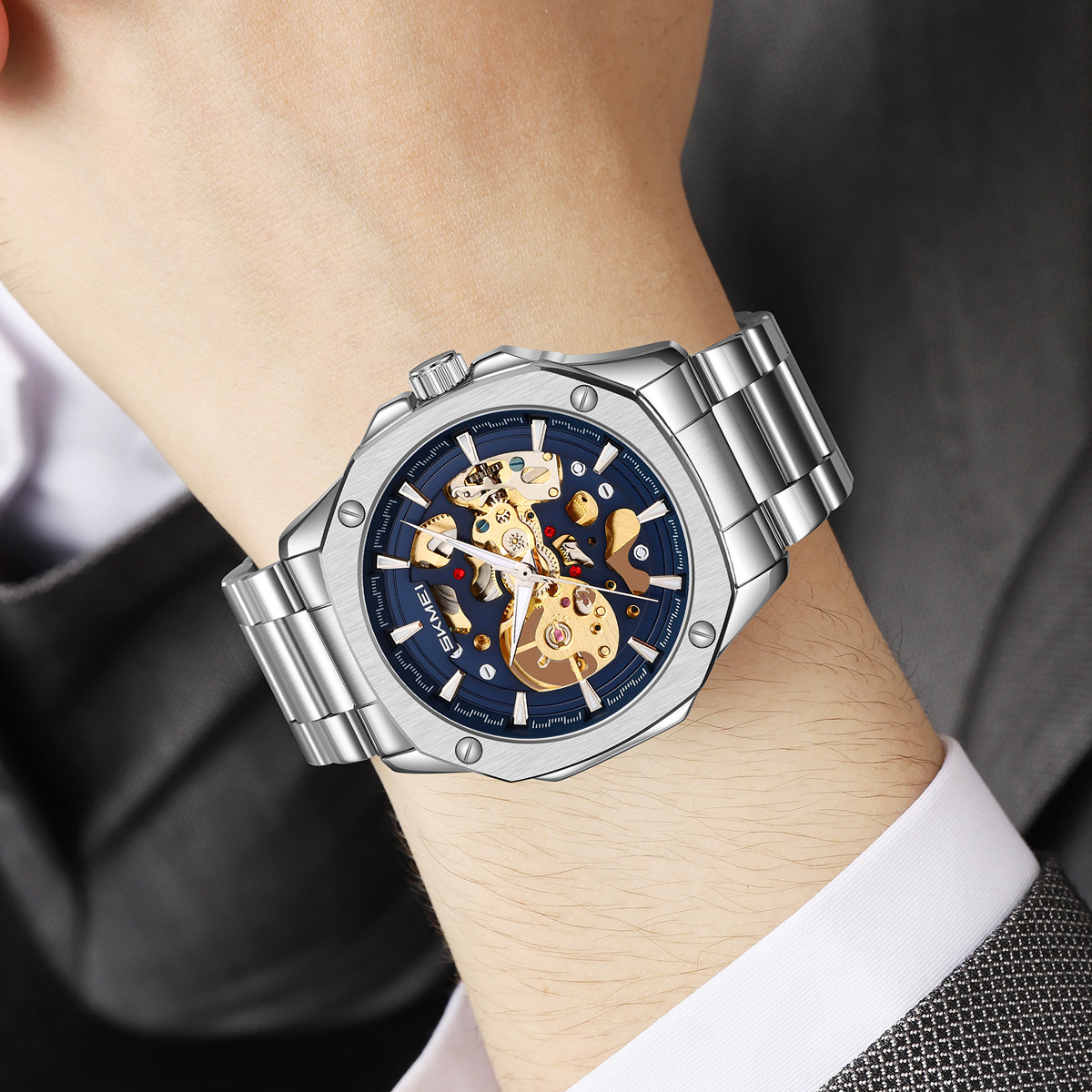 Momento de relojes mecánicos automáticos huecos de ocho ángulos de acero sólido impermeable relojes de hombre comercio exterior al por mayor personalizados