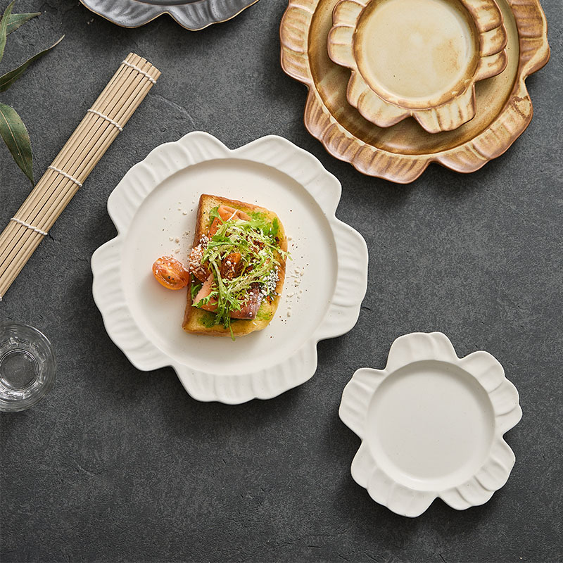 Plato de decoración artística creativa, plato de restaurante francés de alto valor, plato de filete de pasta occidental