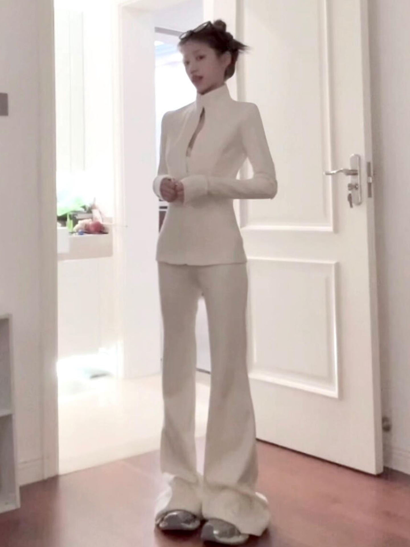 早秋季穿搭一整套高级感立领外套微喇叭裤休闲运动套装女2025新款